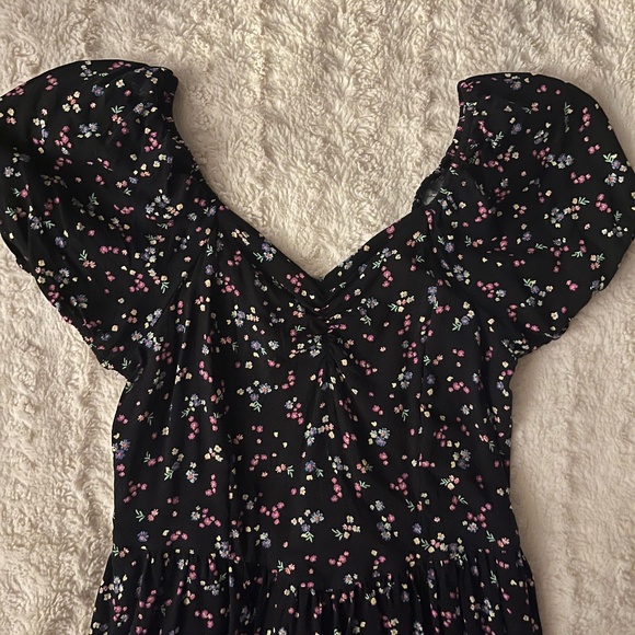 Girls dress - Picture 3 of 6